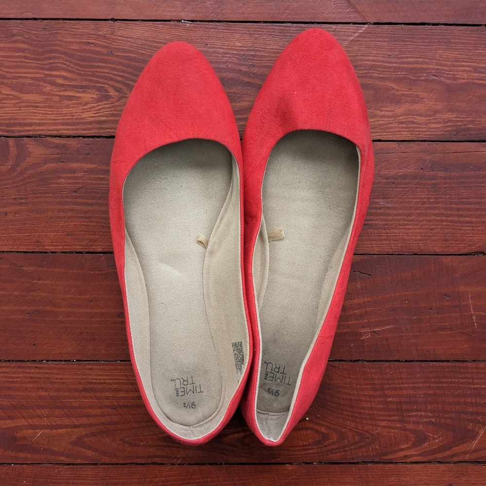 Time & Tru Red Flats Size 9 1/2